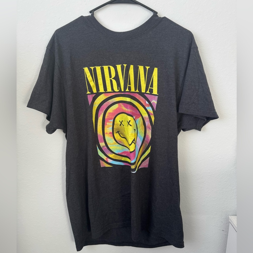 Women’s Nirvana Band Tee Graphic T Shirt Top - Size XL gray